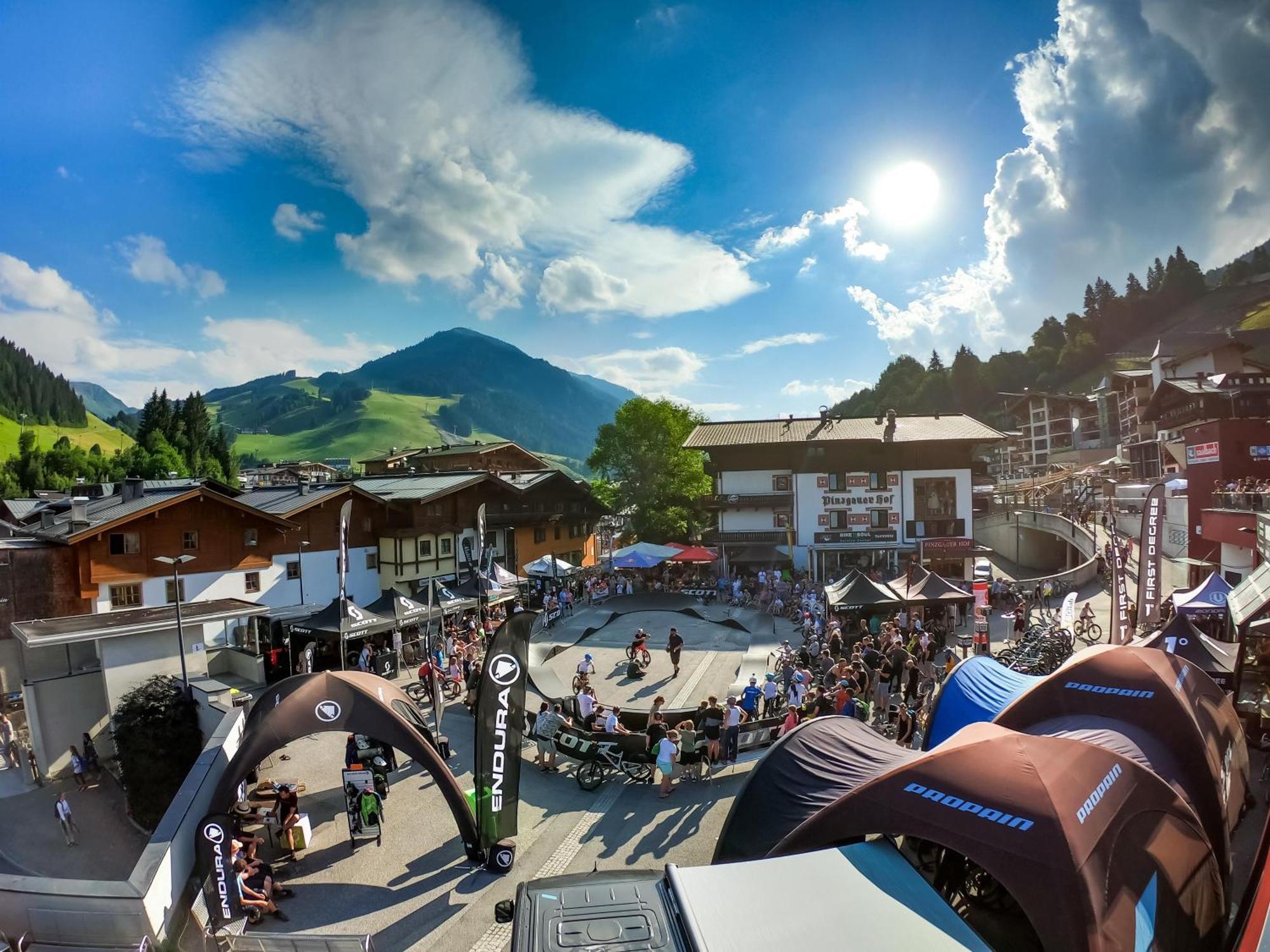 Hotel Pinzgauerhof - Inclusive Evening Dinner Заалбах-Хинтерглем Екстериор снимка