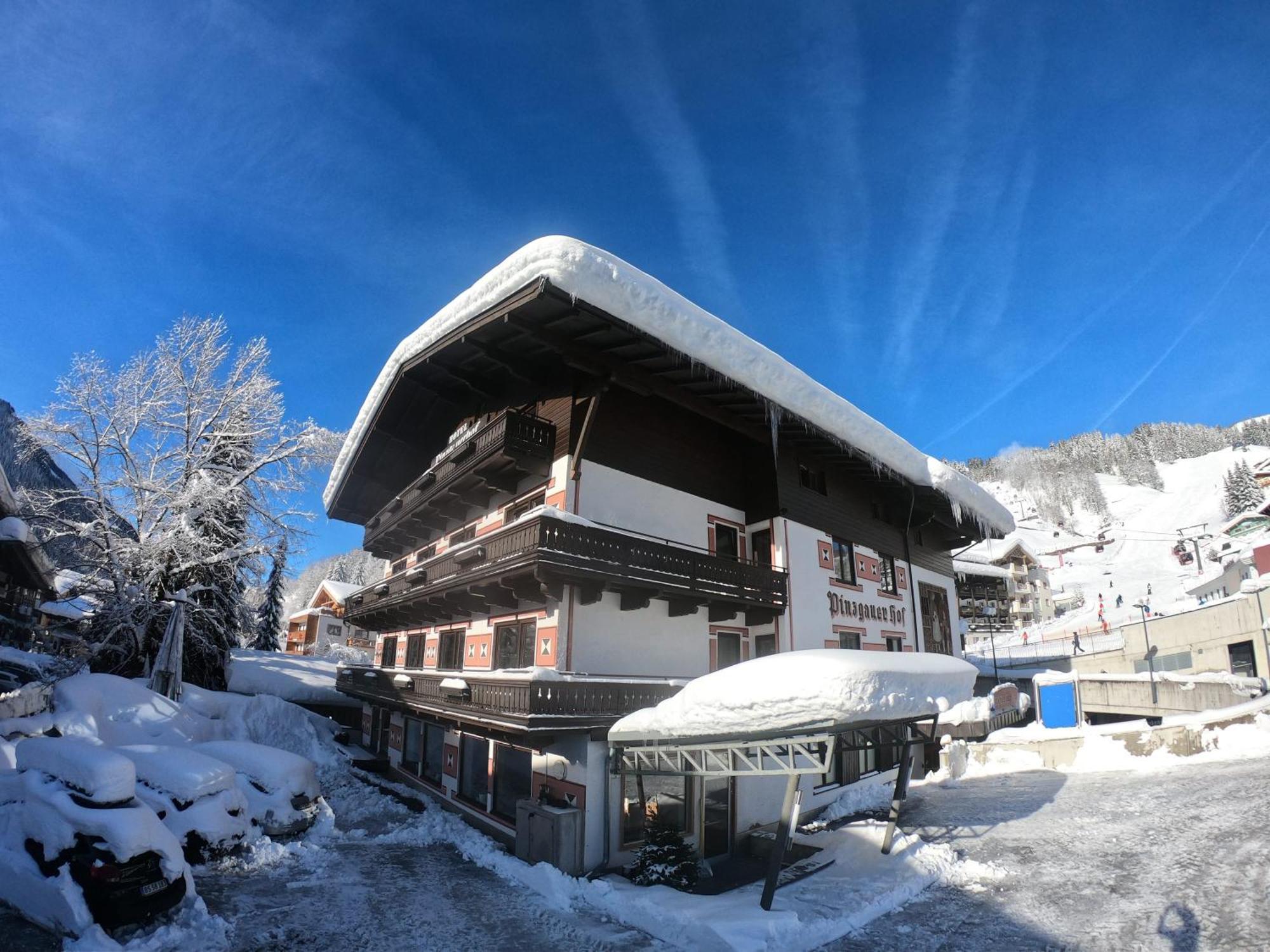Hotel Pinzgauerhof - Inclusive Evening Dinner Заалбах-Хинтерглем Екстериор снимка