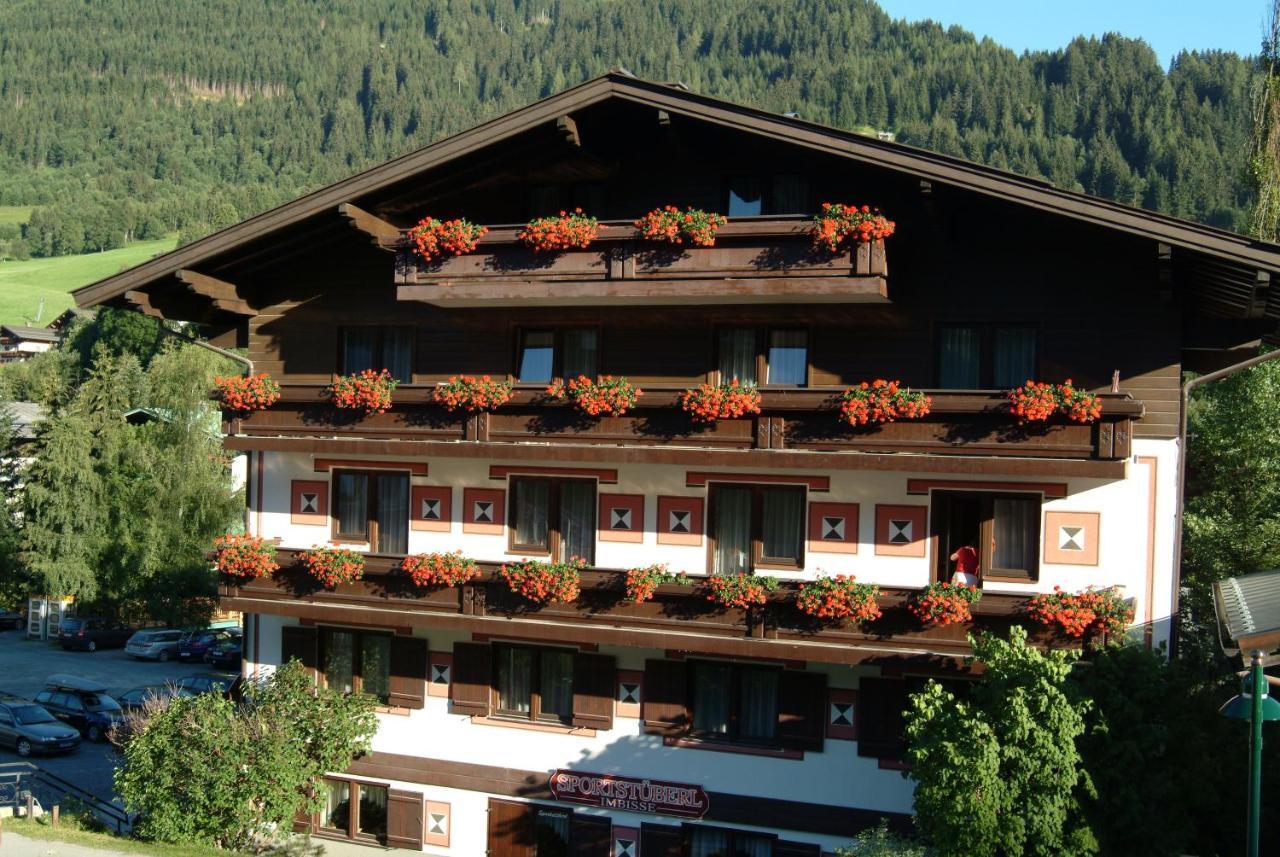 Hotel Pinzgauerhof - Inclusive Evening Dinner Заалбах-Хинтерглем Екстериор снимка